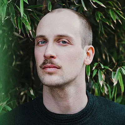 Portraitfoto von Marcus Krone, Dozent für Comedy an der IAF Filmschauspielschule Köln